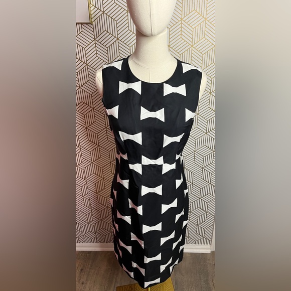 Kate Spade Cora all wrapped up bow dress size 4 - Picture 9 of 9